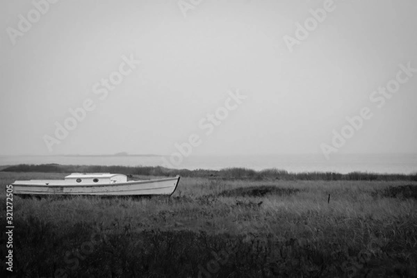 Obraz Old fishing boat on Madaket Harbor, Nantucket on a gray day