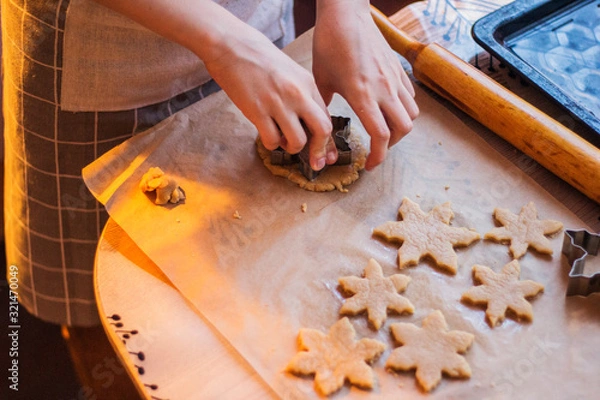 Fototapeta hands kneading dough