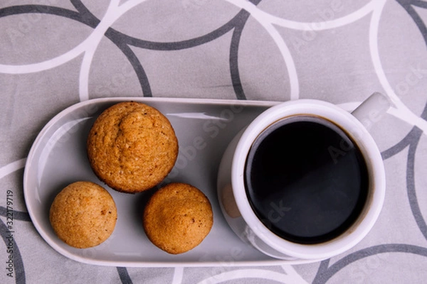 Obraz Coffee and muffins breakfast for everyone