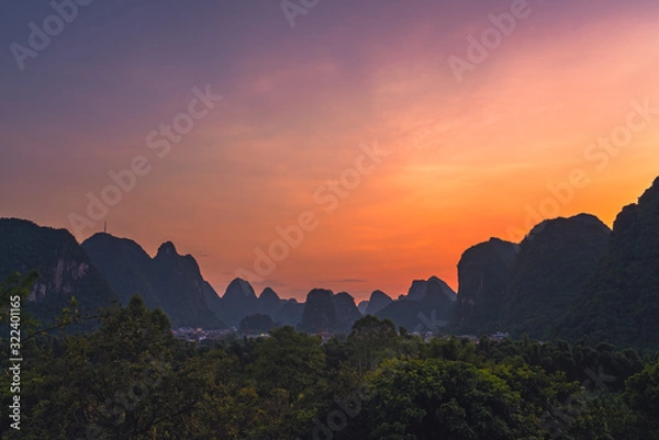 Fototapeta Yangshuo landscape panorama at dusk
