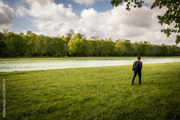 Obraz A young argentinian guy in Paris