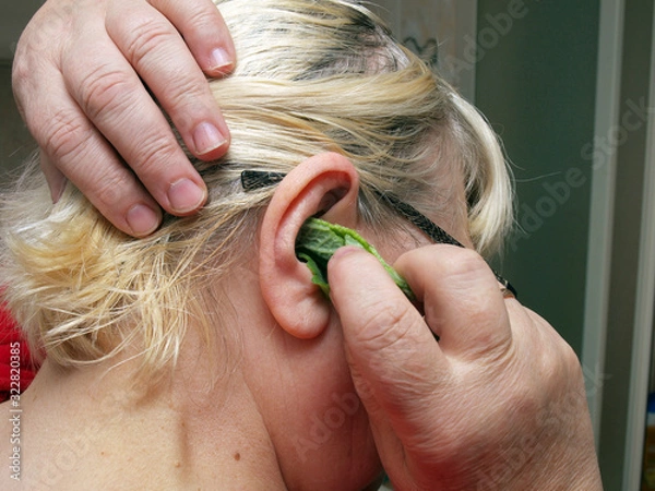 Obraz Treat ear