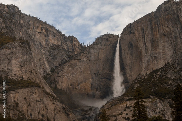 Obraz Waterfall in the rocks