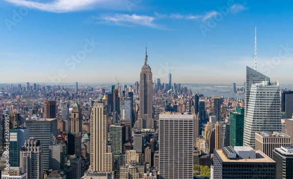 Fototapeta Aerial view of New York and its skyscrapers, highlighting one of its most famous