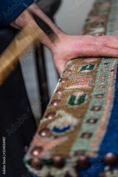 Obraz Upholstery , making ottoman, upholsterer