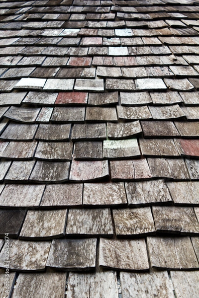 Obraz old worn shingle roof pattern
