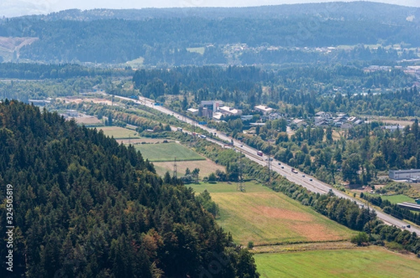 Obraz A10 Tauernautobahn bei Villach Blickrichtung Klagenfurt, Italien und Slowienien