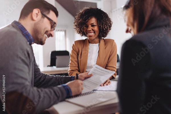 Obraz Businessman signing contract on the meeting