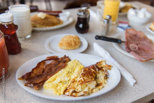 Obraz breakfast eggs bacon and hashbrowns