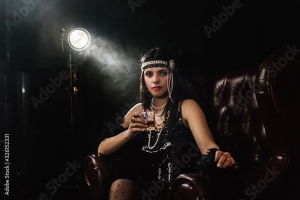 Fototapeta Figure of girl in gatsby style