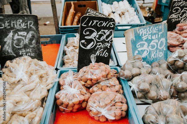 Obraz Market litchis