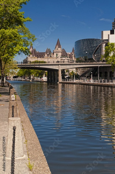 Obraz Rideau Canal and Convention Centre in Ottawa, Canada.