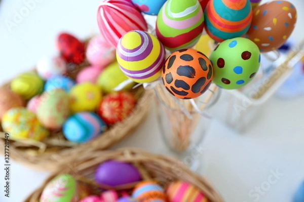 Obraz Colorful handmade easter eggs in the basket 
