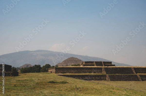 Fototapeta Teotihuacan, Mexico -May 2019 The city and the archaeological site covers a total surface area of 83 square kilometres, is most visited archaeological site in Mexico, UNESCO World Heritage Site