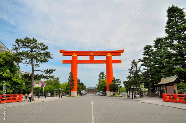 Obraz 京都の平安神宮の大鳥居