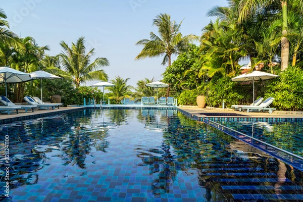 Obraz Sunbathing deck and private swimming pool