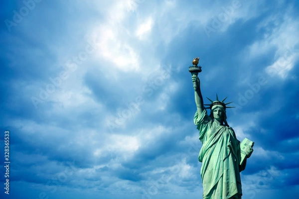 Obraz Statue of libety on sky background