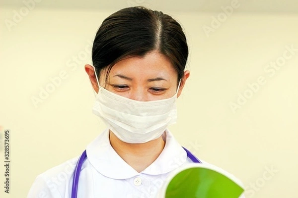 Obraz 女性　看護師　医師　ドクター　マスク