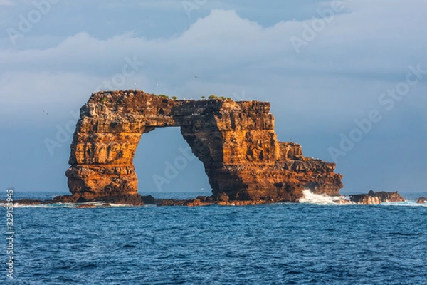 Fototapeta Famous Darwin's Arch in Galapagos in Ecuador