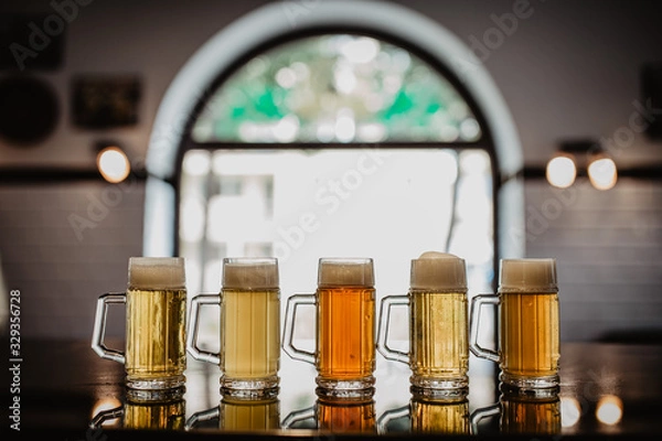Obraz piwo, napoje, kufle piwa