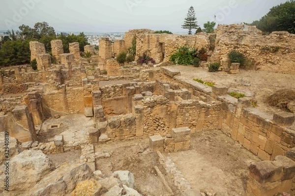 Obraz Panoramiczny widok na ruiny starożytnego miasta punickiego Kartaginy, Tunezja