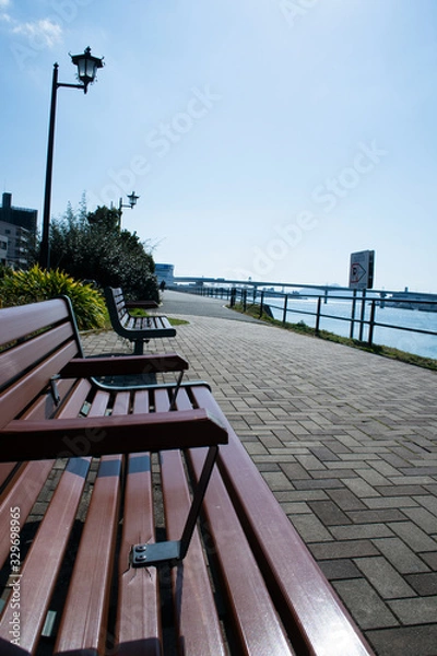 Fototapeta 広島県の川沿いの風景
