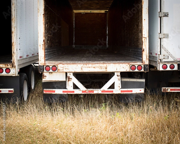 Obraz Summer day in Texas with trailers empty and waiting for work