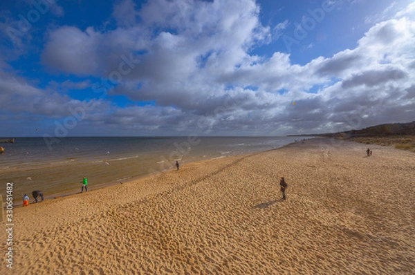 Obraz Baltic Sea, Usedom Island, winter, morning. Pictures of carefree life, practically just a few hours before the corona virus crisis changes everyone: the island is now closed. Fear instead of joy.