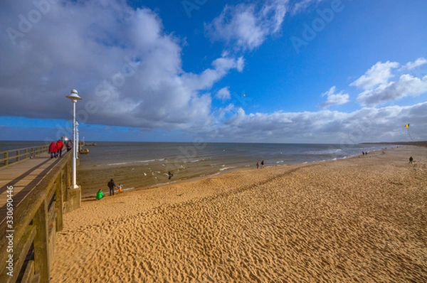 Obraz Baltic Sea, Usedom Island, winter, morning. Pictures of carefree life, practically just a few hours before the corona virus crisis changes everyone: the island is now closed. Fear instead of joy.