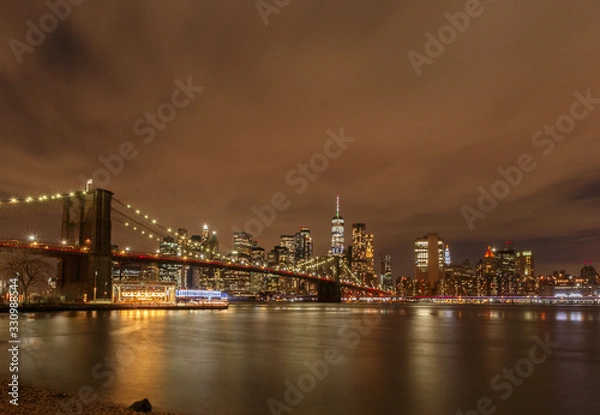Obraz Brooklyn Bridge and Lower Manhattan at night