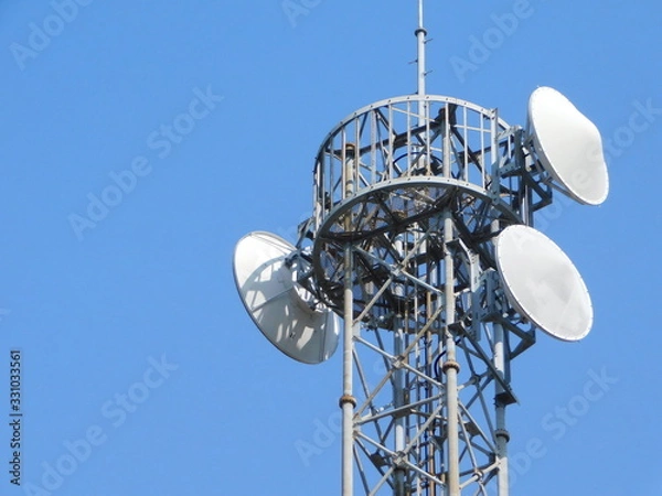 Obraz パラボラアンテナが設置された電波塔