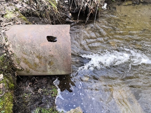 Obraz  water from the pipe