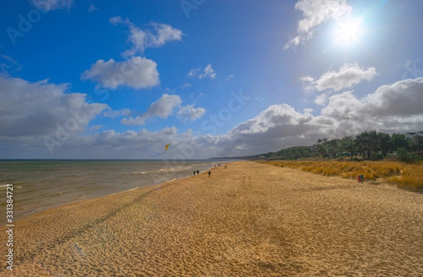 Obraz Baltic Sea, Usedom Island, winter, morning. Pictures of carefree life, practically just a few hours before the corona virus crisis changes everyone: the island is now closed. Fear instead of joy.