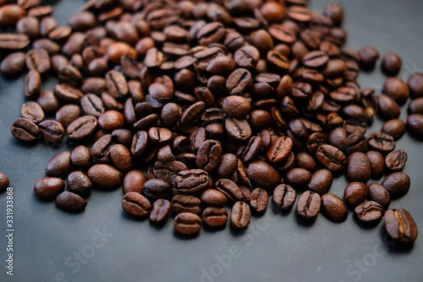 Fototapeta coffee beans are on a black background.
