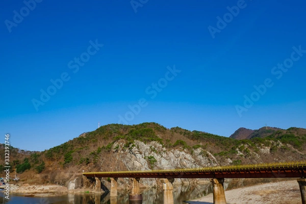 Obraz mountain and bridge 산과 다리