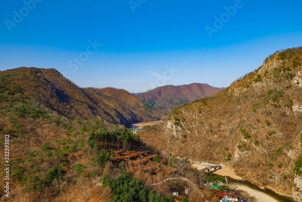 Obraz blue sky and mountain 푸른하늘과 산