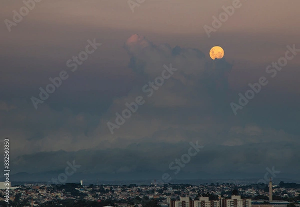 Fototapeta Curitiba moon rise
