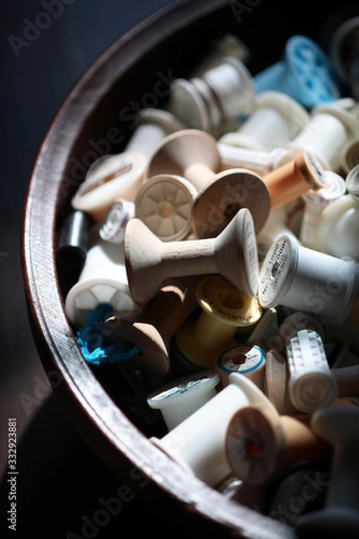 Obraz 재봉틀용 실을 다 사용하고 남은 실패