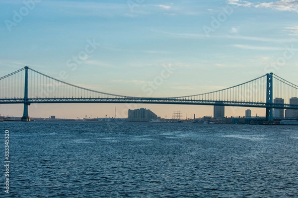 Fototapeta The Ben Franklin Bridge Over the Deleware River