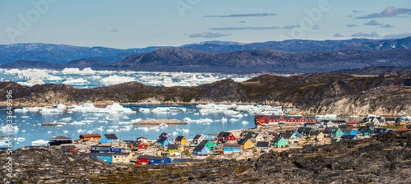 Obraz View from a nearby hill, overlooking the town of Illulisat, West Greenland .