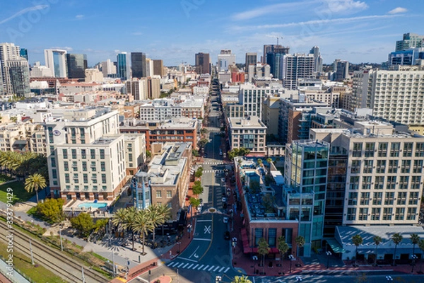 Fototapeta Aerial drone footage of an empty and desolate Downtown San Diego during the Covid-19 Coronavirus Pandemic of 2020. San Diego, California, USA.