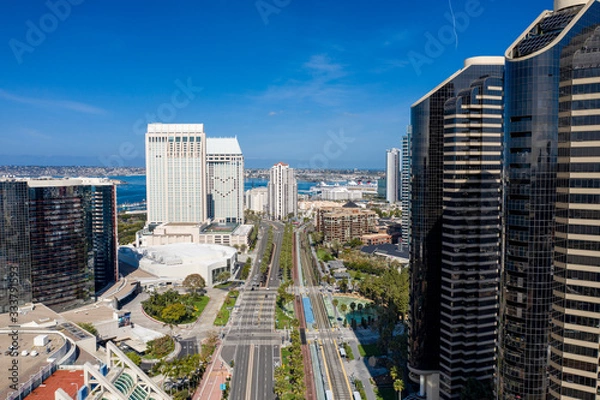 Fototapeta Aerial drone footage of an empty and desolate Downtown San Diego during the Covid-19 Coronavirus Pandemic of 2020. San Diego, California, USA.