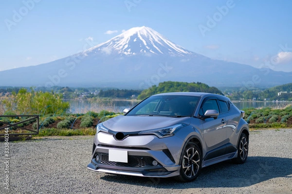 Fototapeta シルバーのSUV車