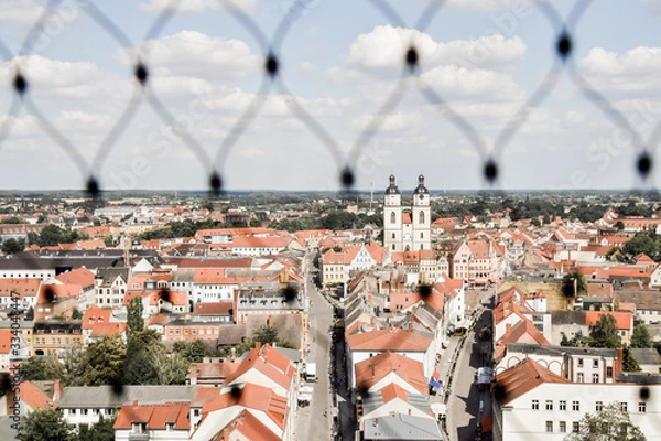 Obraz through the fence