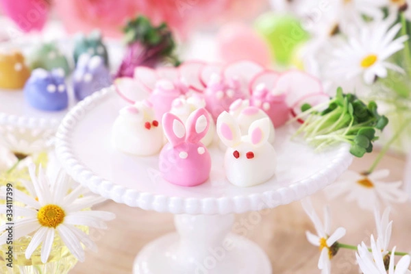 Fototapeta うずらのゆで卵　うさぎ