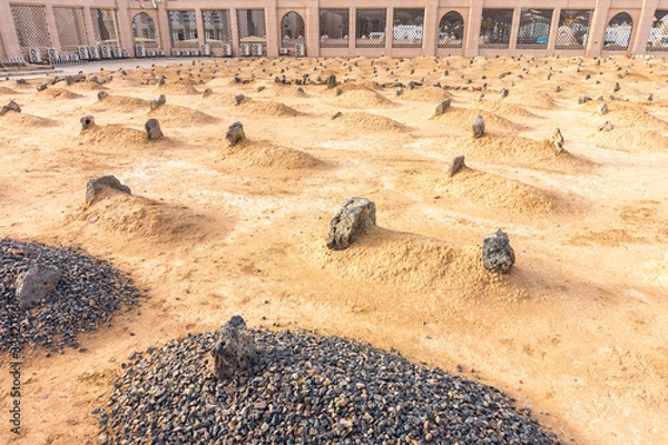 Fototapeta View of Baqee' Muslim cemetary at Masjid (mosque) Nabawi in Al Madinah, Kingdom of Saudi Arabia..