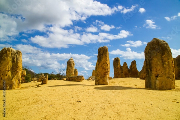Fototapeta Pinnacles standing tall in Australia 