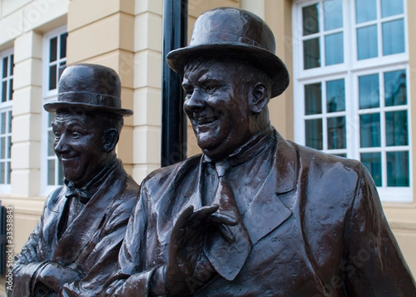 Fototapeta Statua Laurela i Hardy'ego