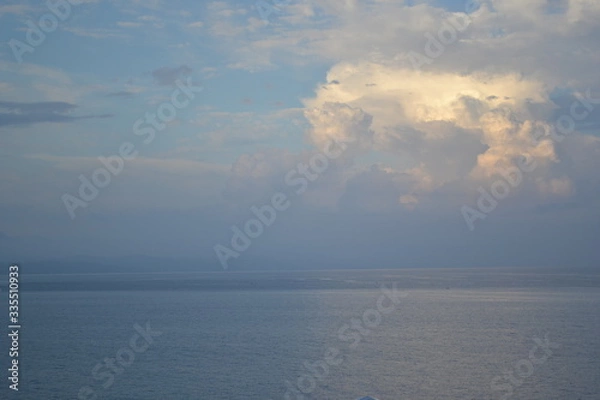 Obraz clouds over the sea