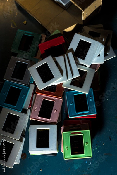 Obraz digitizing slides in the evening